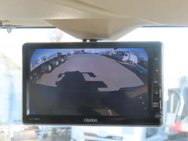 液晶バックモニター付きです。|日野 プロフィア 2DG-FS1AHEの写真15