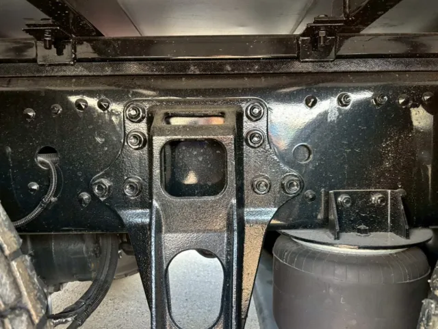 エアサスです。|三菱 スーパーグレート 2PG-FS84VZの写真5