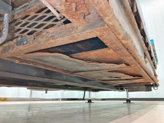 工具箱底面に割れがあります。|花見台  HST195の写真21