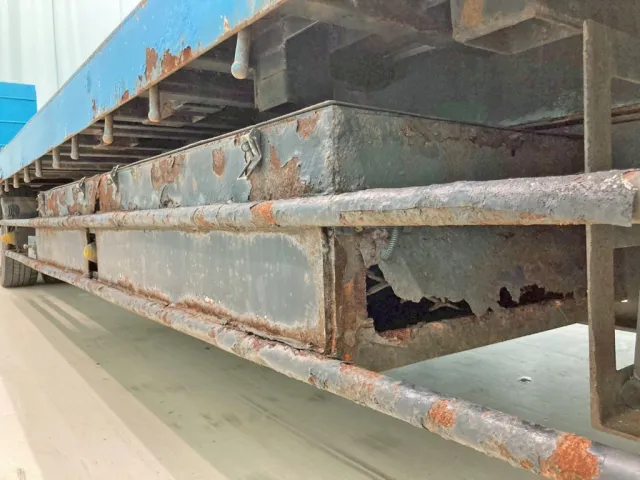 工具箱の前方側面に腐食・穴あきがあります)|花見台  HST195の写真24