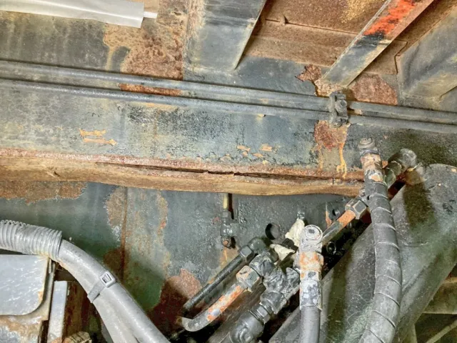 助手席側縦ネタに膨らみがあります。|花見台  HST195の写真36