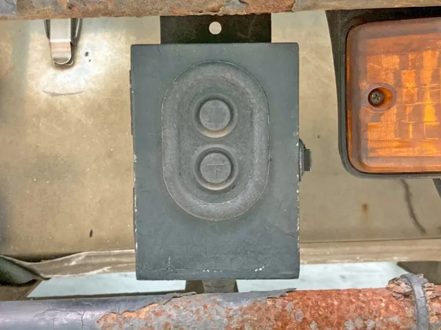 補助脚の昇降スイッチです。|花見台  HST195の写真44