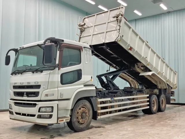 三菱 スーパーグレート QKG-FV50VZの写真1