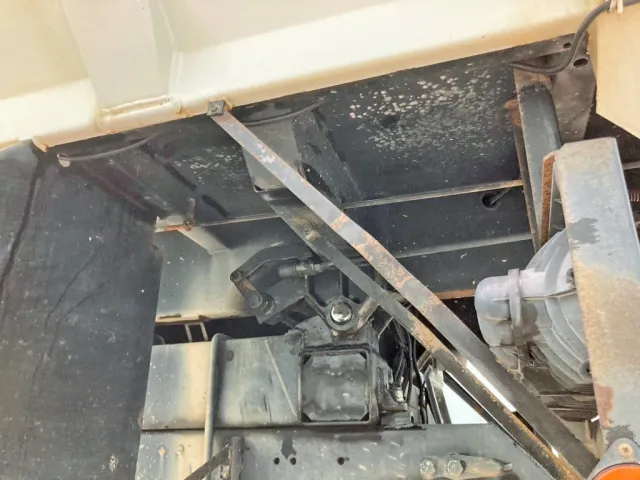 シャーシとネタの状態です。(縦ネタ・横ネタは鉄製です)|三菱 スーパーグレート QKG-FV50VZの写真6