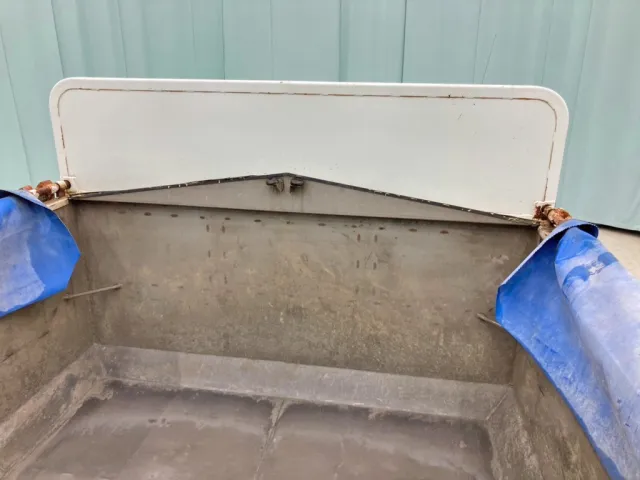 プロテクターもステンレス製です。|三菱 スーパーグレート QKG-FV50VZの写真12