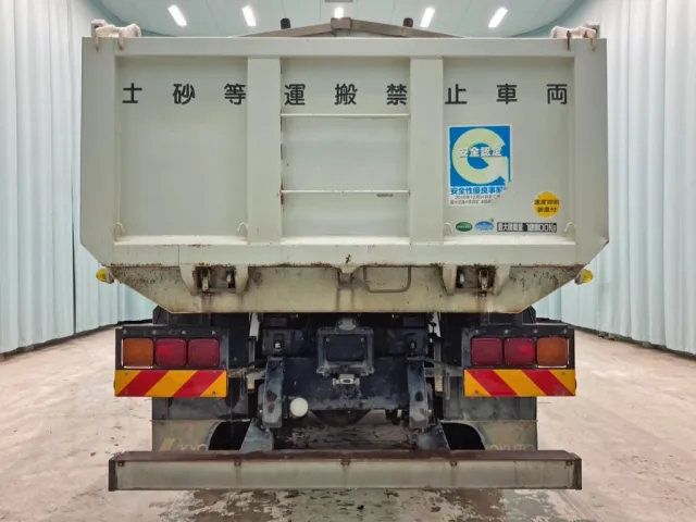 リヤ周りの状態です。|三菱 スーパーグレート QKG-FV50VZの写真22