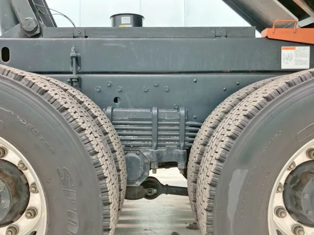 リーフサスです。|三菱 スーパーグレート 2PG-FU70GYの写真5