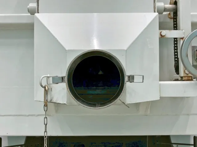 排出口の状態です。(フタを開いた状態です)|三菱 スーパーグレート 2PG-FU70GYの写真17