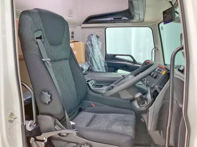 ハイルーフキャビンです。|三菱 スーパーグレート 2PG-FV80VYの写真7