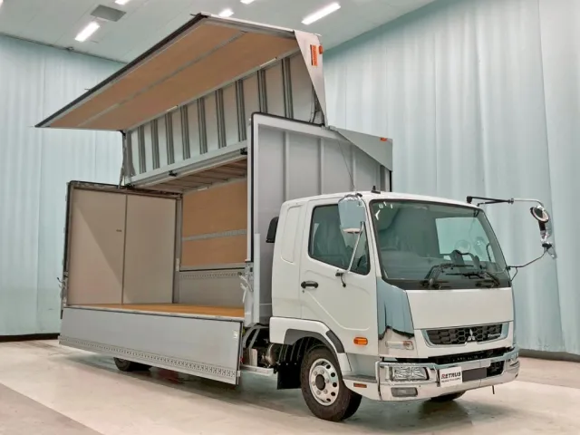 ホイールはアルミ製です。|三菱 ファイター 2KG-FK65F(2WD)の写真2