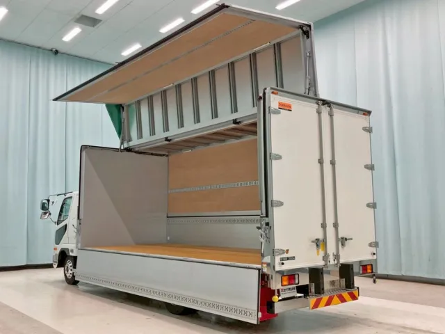 三菱 ファイター 2KG-FK65F(2WD)の写真3