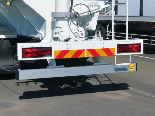 テールランプはLEDテールです。|三菱 スーパーグレート 2PG-FV80VZの写真27