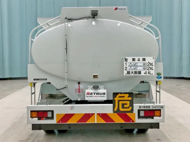 積載物は、灯油・軽油です。|三菱 キャンター 2PG-FEB90(2WD)の写真11