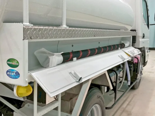 運転席側のホースです。|三菱 キャンター 2PG-FEB90(2WD)の写真15