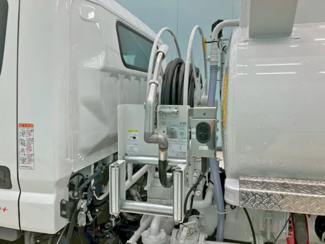 三菱 キャンター 2PG-FEB90(2WD)の写真17