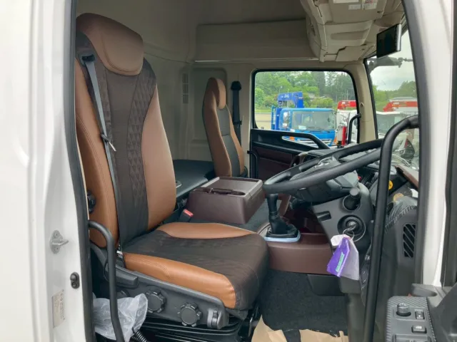 日野 プロフィア 2DG-FW1AHCの写真7