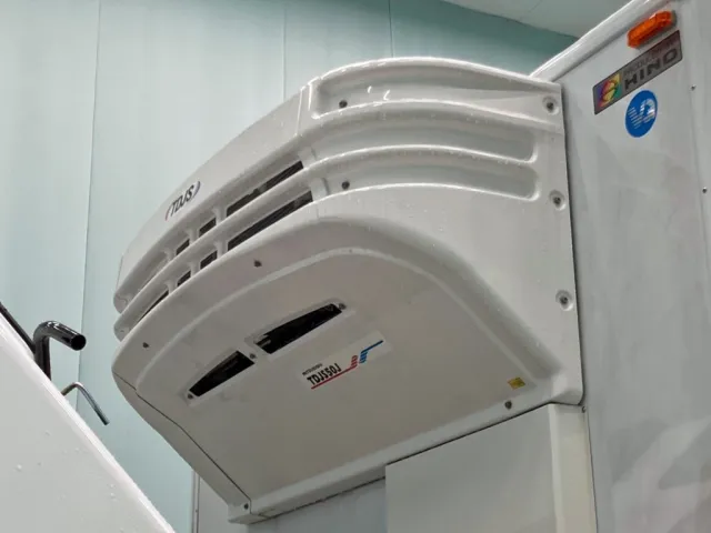 冷凍機です。(直冷式)|日野 レンジャー 2KG-FD2ABG(2WD)の写真15