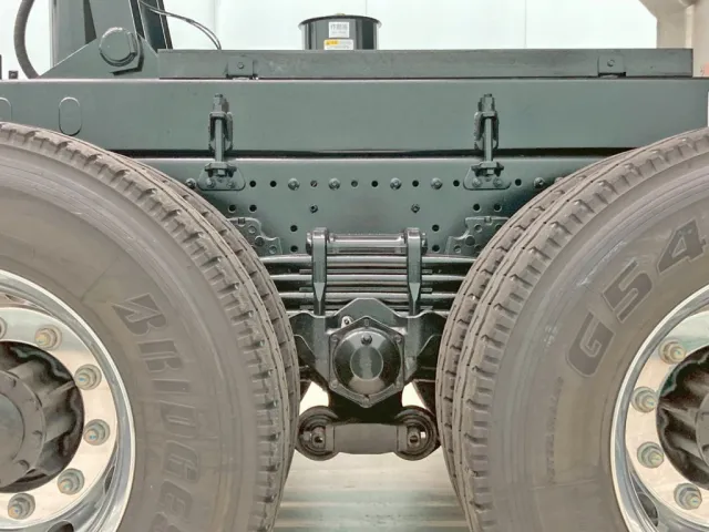 リーフサスです。|日野 プロフィア 2DG-FS1AJEの写真5