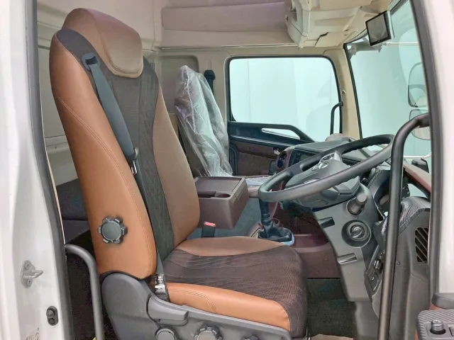 ハイルーフキャビンです。|日野 プロフィア 2DG-FW1AHCの写真7