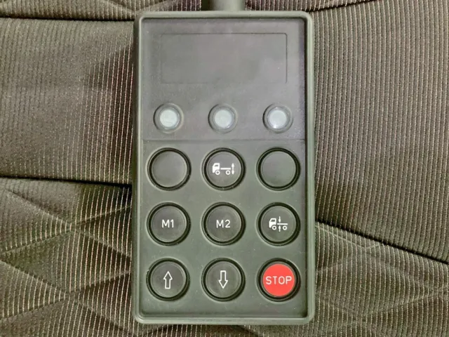 エアサスのコントローラーです。|日野 プロフィア 2DG-FW1AHCの写真44