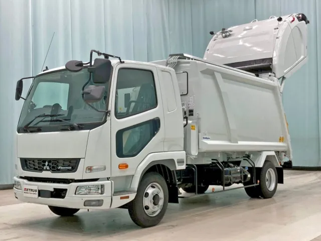 三菱 ファイター 2KG-FK62F(2WD)の写真1