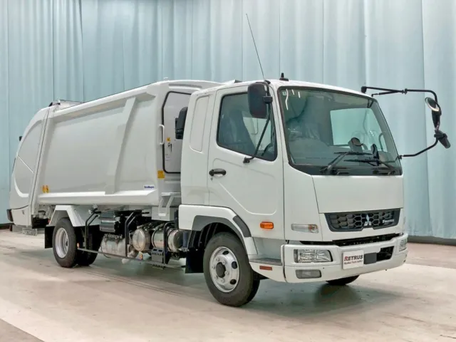 三菱 ファイター 2KG-FK62F(2WD)の写真2