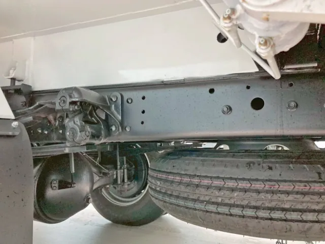 シャーシの状態です。|三菱 ファイター 2KG-FK62F(2WD)の写真6