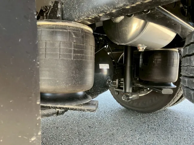 エアサスです。|三菱 ファイター 2KG-FK65Fの写真5