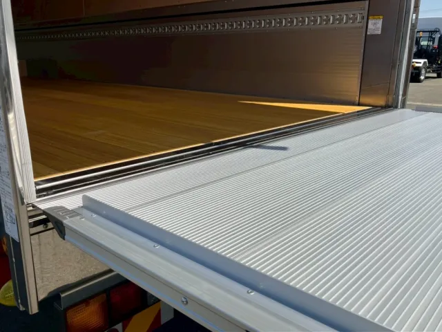 ゲートを上限まで上げた状態です。|三菱 ファイター 2KG-FK65Fの写真12