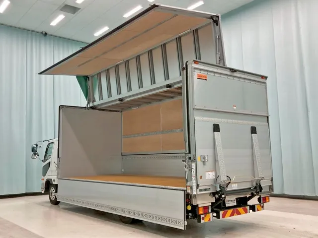 三菱 ファイター 2KG-FK65Fの写真3