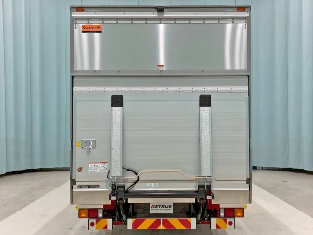 リヤはゲート蓋仕様です。|三菱 ファイター 2KG-FK65Fの写真8