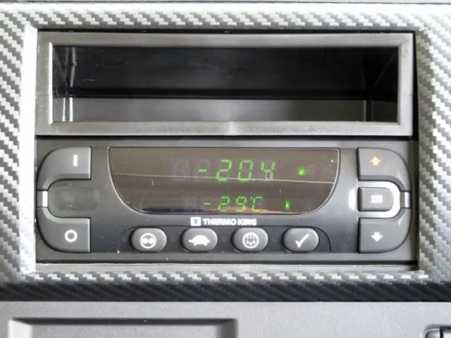 冷凍機は、-29℃設定(低温仕様) 22.9℃スタート 2Hで -20.4℃確認済みです。|日野 プロフィア 2DG-FW1AHCの写真36