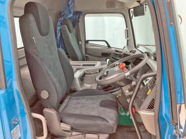 UDトラックス クオン 2PG-GK5AADの写真8