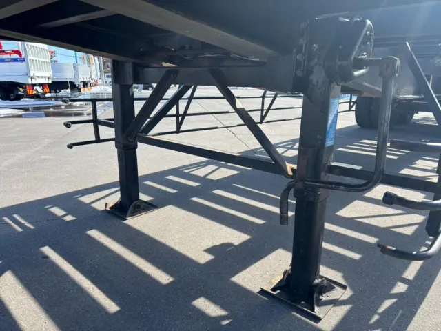 脚は手動式です。|日通  NT2210の写真13