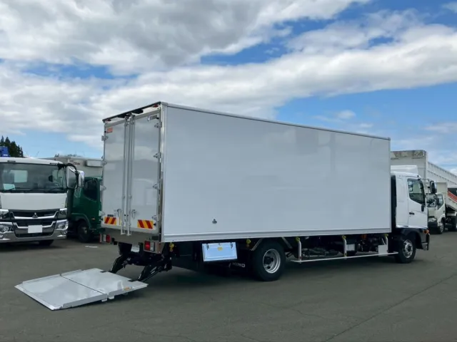 格納ゲート付きです。|日野 レンジャー 2KG-FD2ABG(2WD)の写真4