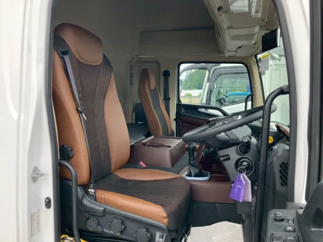 日野 プロフィア 2DG-FS1AJEの写真6