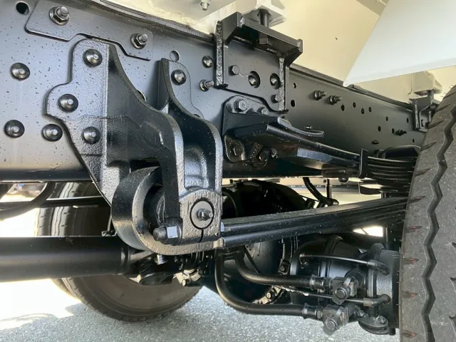 リーフサス周辺|三菱 ファイター 2KG-FK72F(2WD)の写真5