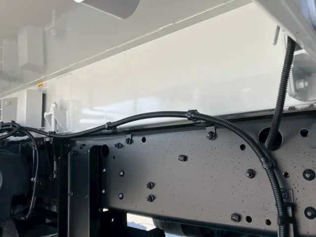 シャーシの状態です。|三菱 ファイター 2KG-FK72F(2WD)の写真6