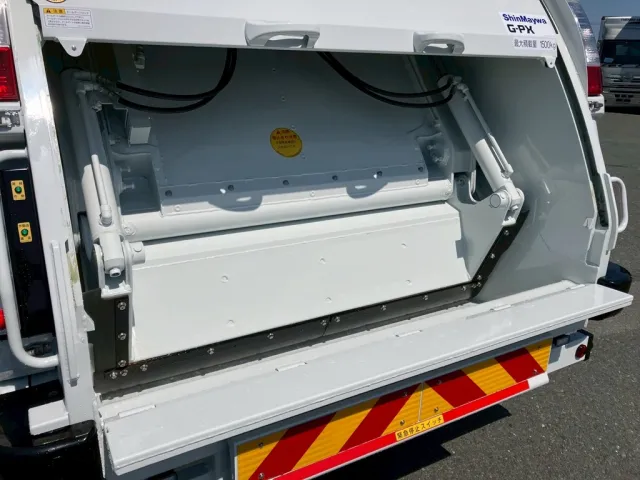 三菱 ファイター 2KG-FK72F(2WD)の写真21