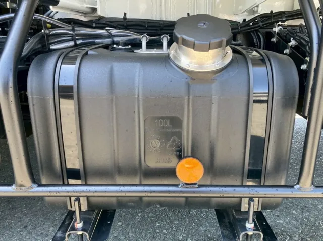 燃料タンクは100Lです|三菱 ファイター 2KG-FK72F(2WD)の写真31