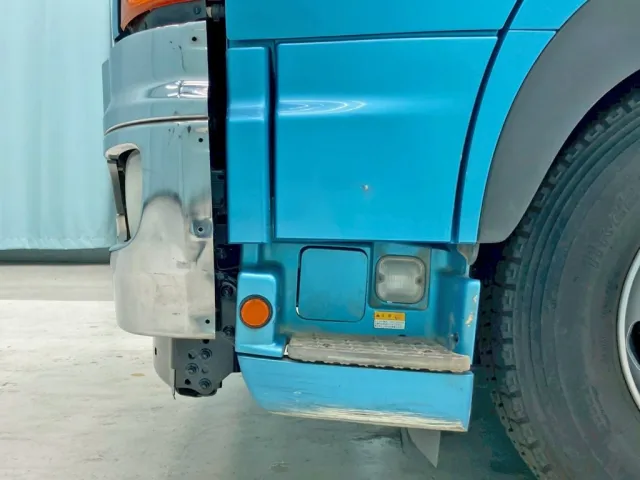 フロントバンパー助手席側カバーが欠品しています。|日野 プロフィア QPG-SH1EEDGの写真22