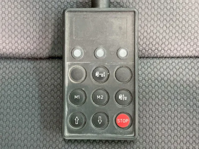 エアサスのコントローラーです。|日野 プロフィア QPG-SH1EEDGの写真28