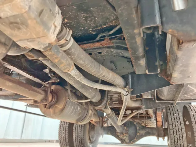 下回りの状態です。(中央前方)|三菱 ファイター PA-FK71D(2WD)の写真11