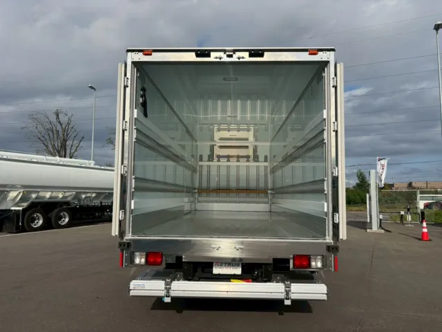 日野 レンジャー 2KG-FD2ABG(2WD)の写真10