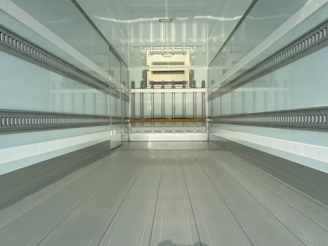 日野 レンジャー 2KG-FD2ABG(2WD)の写真11