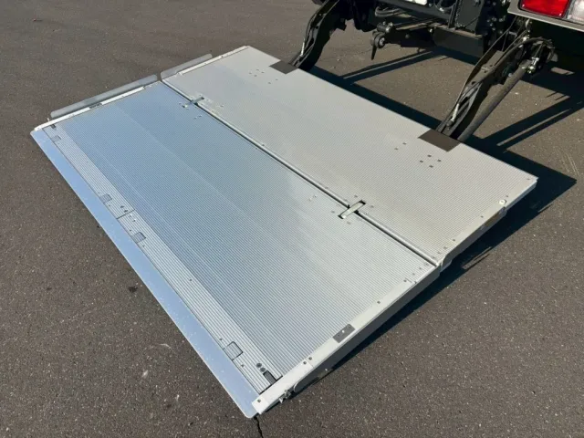 ゲートのステージの状態です。|日野 レンジャー 2KG-FD2ABG(2WD)の写真13