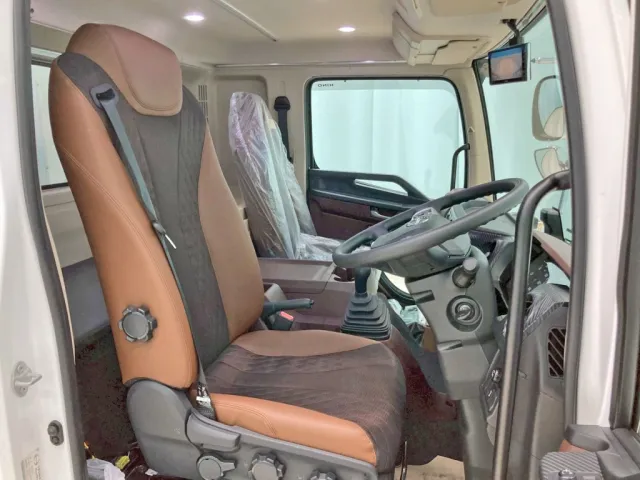 日野 レンジャー 2KG-FD2ABG(2WD)の写真7