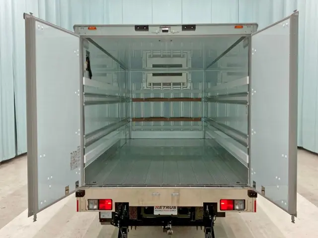 リヤドアは90度ストッパー付きです。|日野 レンジャー 2KG-FD2ABG(2WD)の写真9