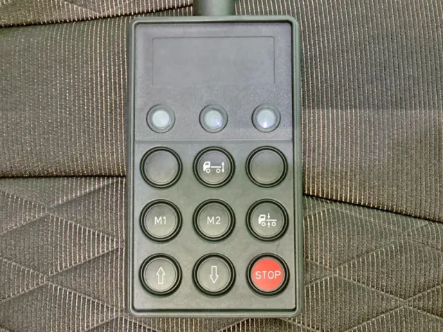 エアサスのコントローラーです。|日野 レンジャー 2KG-FD2ABG(2WD)の写真30