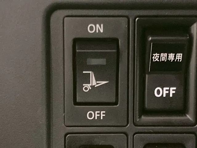 ゲートのメインスイッチです。|日野 レンジャー 2KG-FD2ABG(2WD)の写真31